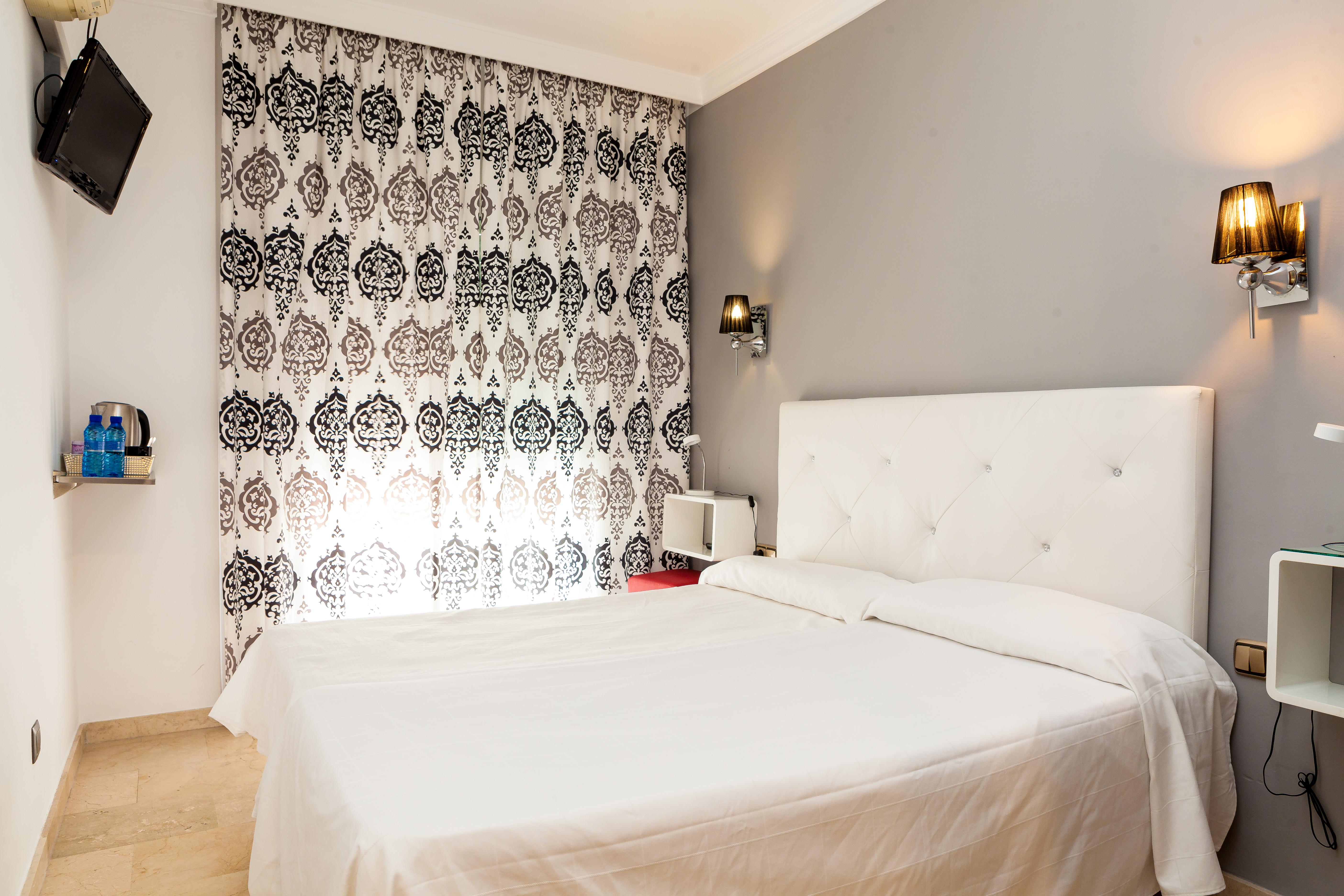 Abril Nerja Hotel Ngoại thất bức ảnh