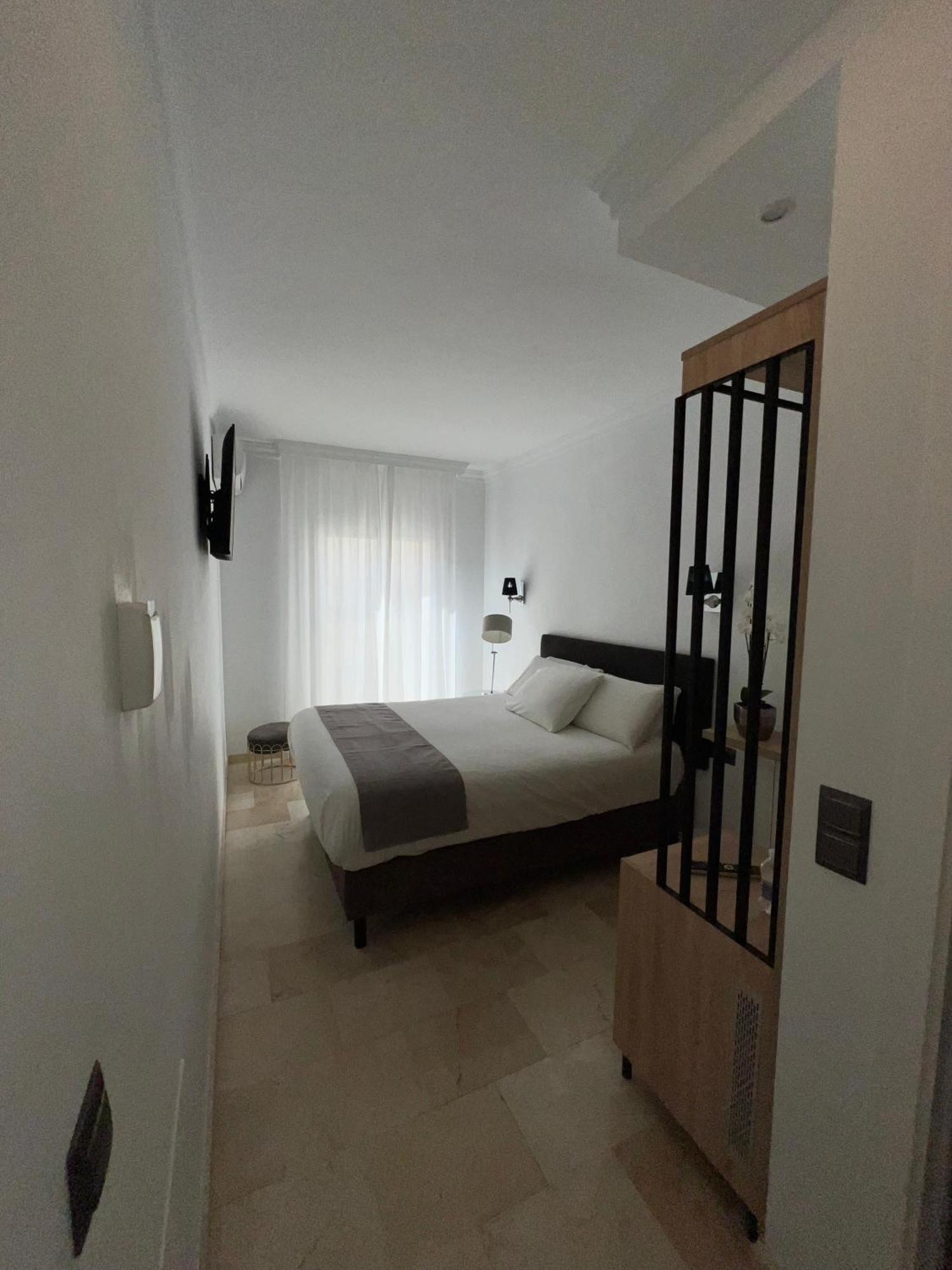 Abril Nerja Hotel Ngoại thất bức ảnh